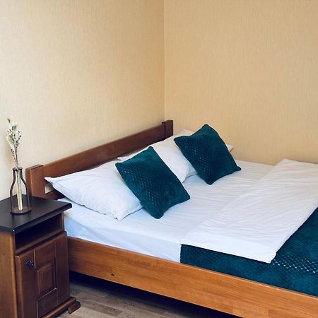 Etna Hotel Λβιβ Εξωτερικό φωτογραφία