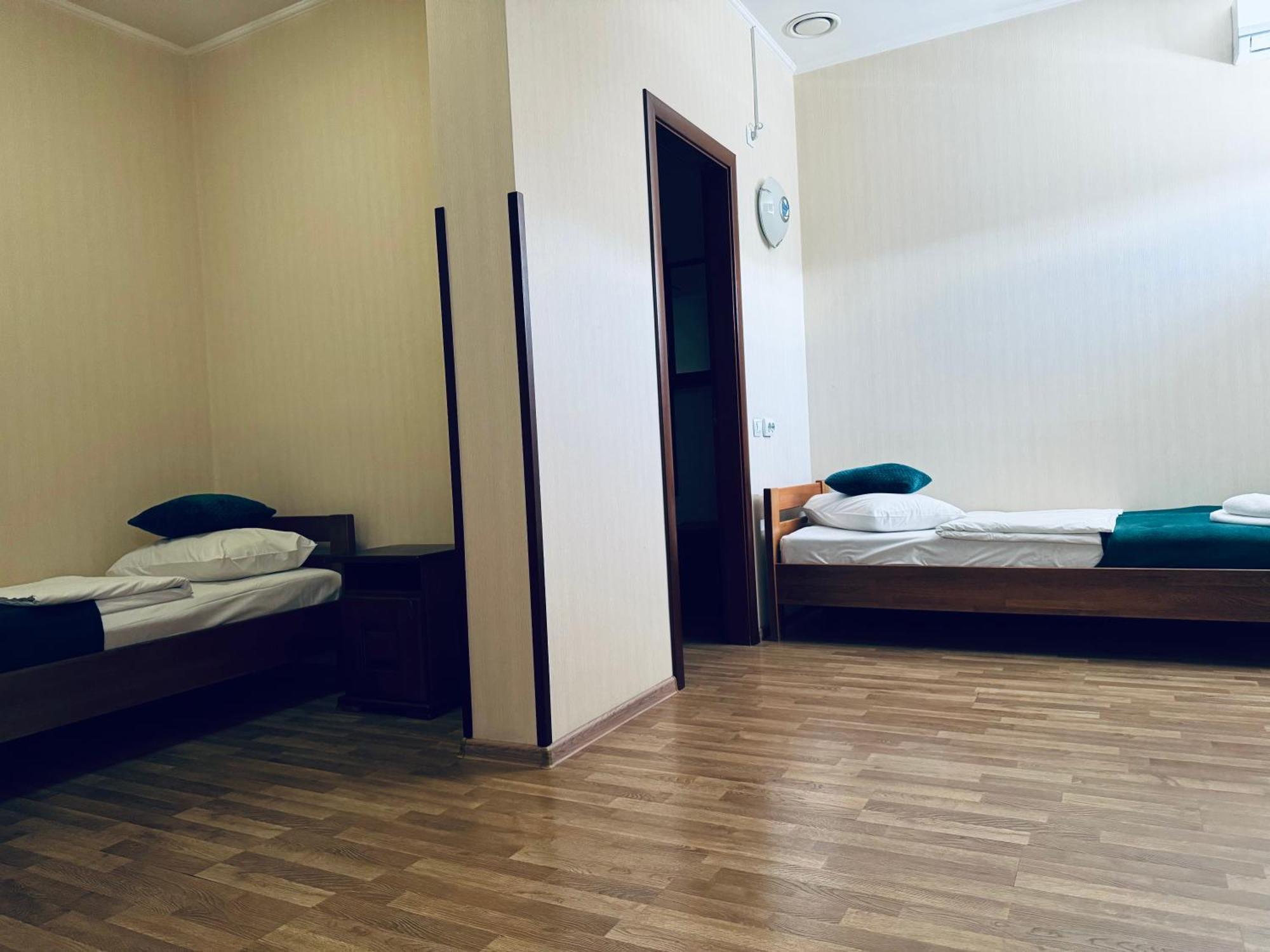 Etna Hotel Λβιβ Εξωτερικό φωτογραφία