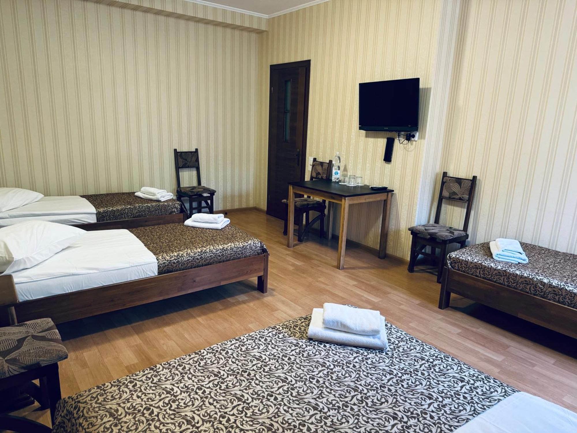 Etna Hotel Λβιβ Εξωτερικό φωτογραφία