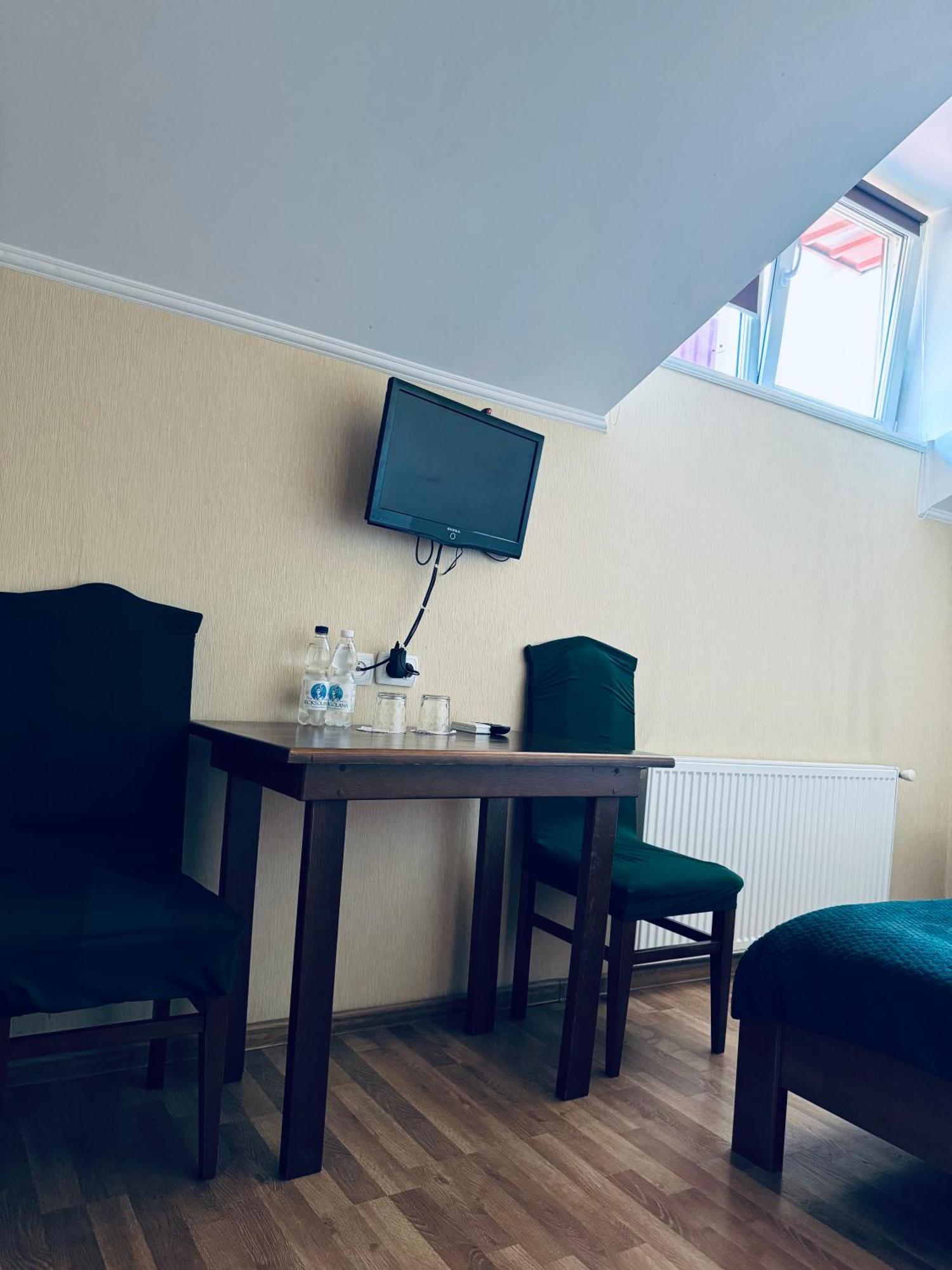 Etna Hotel Λβιβ Εξωτερικό φωτογραφία