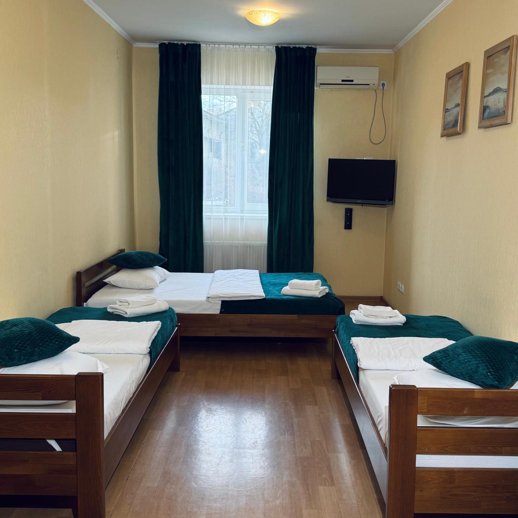 Etna Hotel Λβιβ Εξωτερικό φωτογραφία