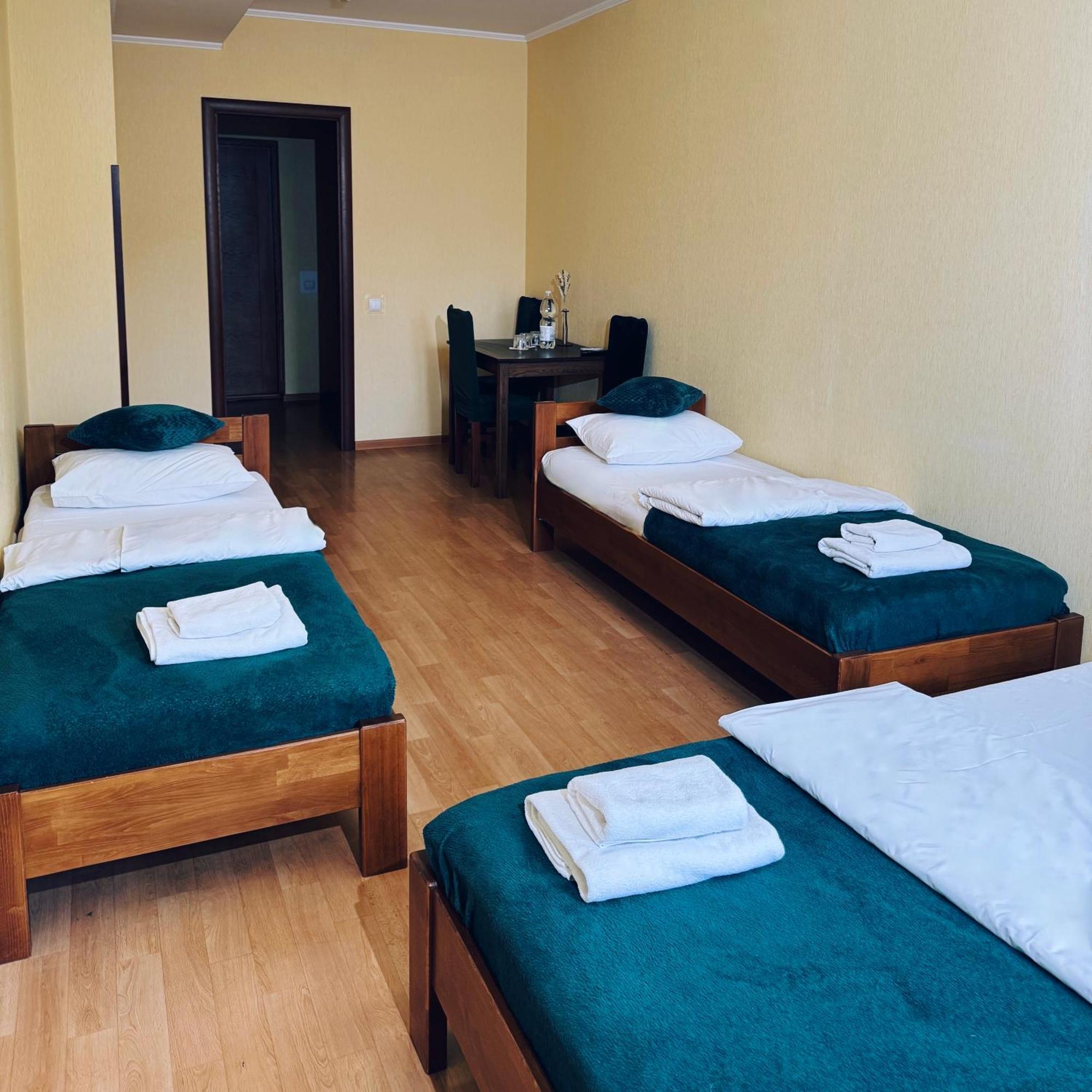 Etna Hotel Λβιβ Εξωτερικό φωτογραφία