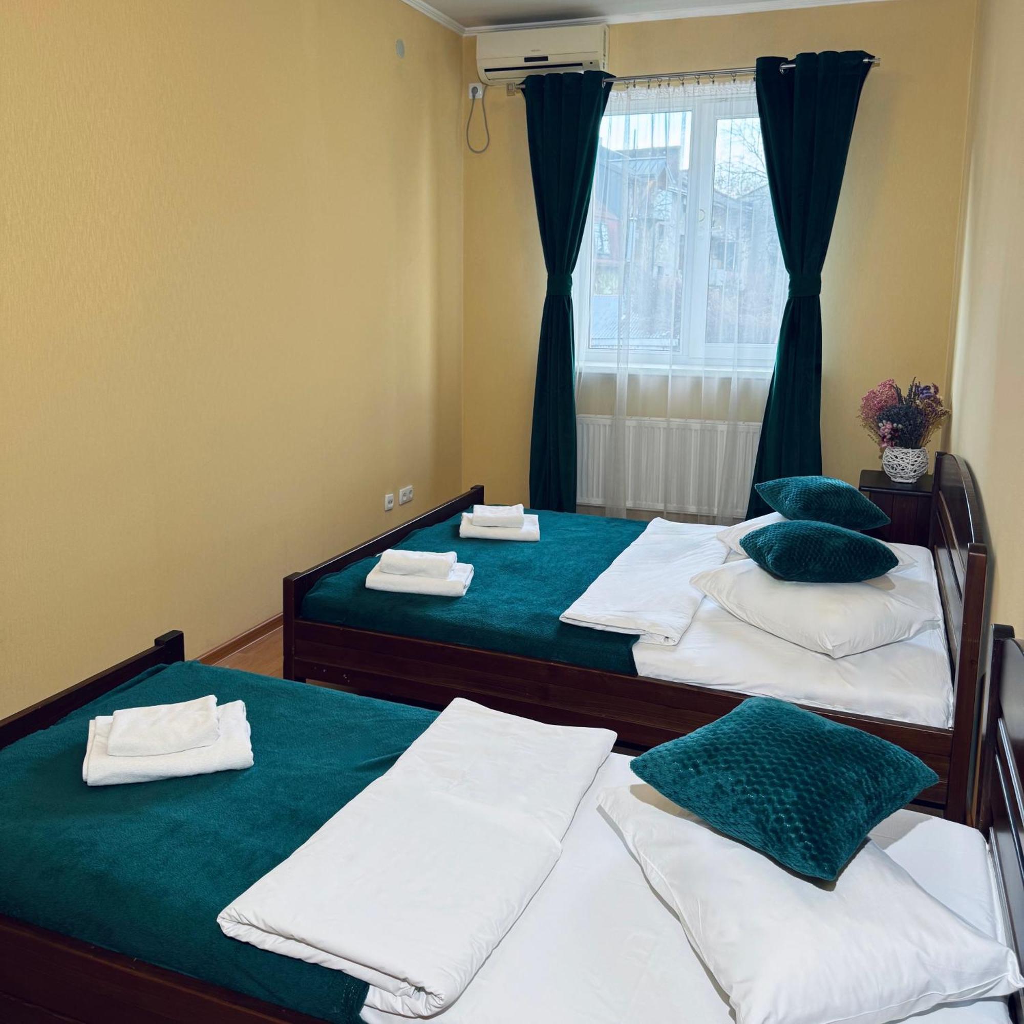 Etna Hotel Λβιβ Εξωτερικό φωτογραφία